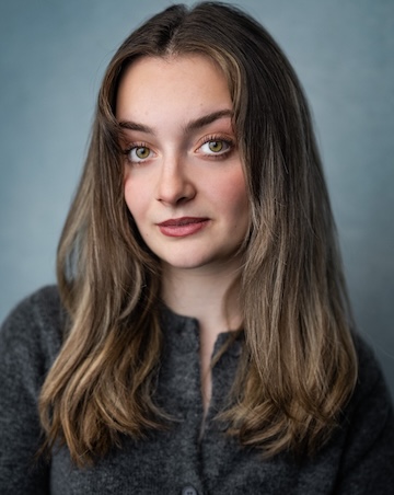 Elizabeth Farries 